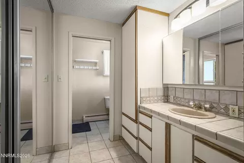 Bath - 549 Ruby Ln, Carson City, NV 89706 photo 2 of 4