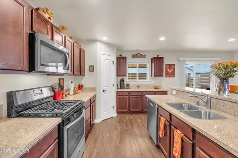 Kitchen - 2552 Ladera Dr, Fallon, NV 89406 photo 3 of 4