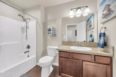 Bath - 2552 Ladera Dr, Fallon, NV 89406 photo 3 of 3