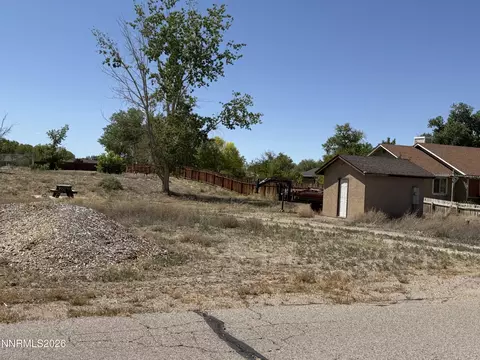 1130 Rosewood Dr, Fallon, NV 89406