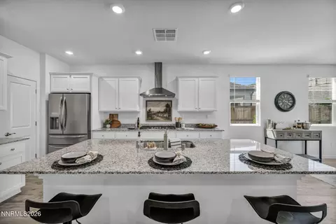 8405 Fenhollow Dr, Verdi, NV 89439
