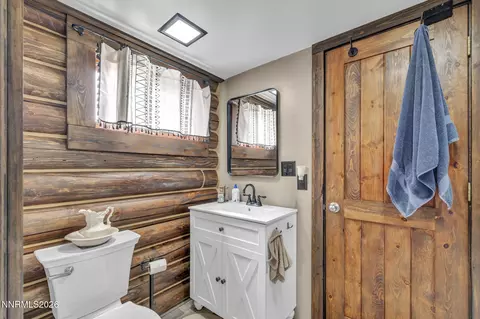 Bath - 6340 Westwind Way, Fallon, NV 89406 photo 4 of 8