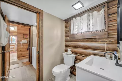 Bath - 6340 Westwind Way, Fallon, NV 89406 photo 1 of 8