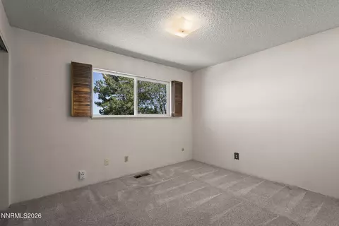 Bedroom - 2615 Everett Dr, Reno, NV 89503 photo 5 of 6