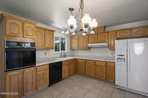 Kitchen - 2615 Everett Dr, Reno, NV 89503 photo 1 of 2