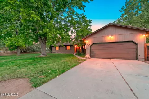 10600 Aldebaran Dr, Reno, NV 89508