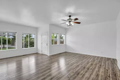 Living - 1785 Steven Dr, Fallon, NV 89406 photo 5 of 6