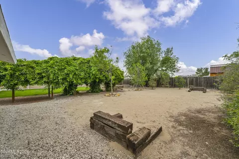 Exterior - 1785 Steven Dr, Fallon, NV 89406 photo 10 of 12
