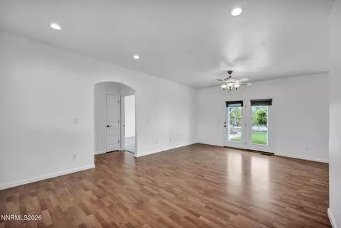 Living - 1785 Steven Dr, Fallon, NV 89406 photo 1 of 6