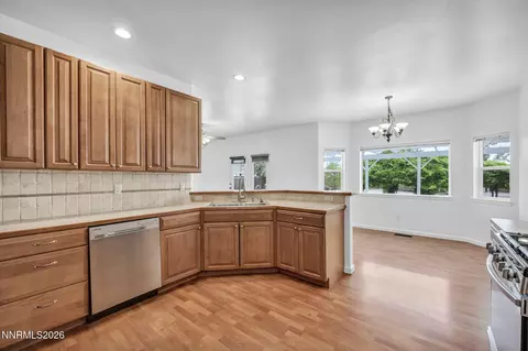 Kitchen - 1785 Steven Dr, Fallon, NV 89406 photo 2 of 3