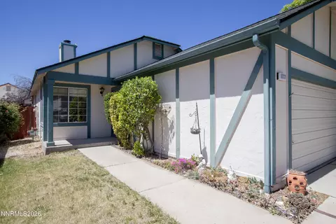 1777 Noreen Dr, Sparks, NV 89434