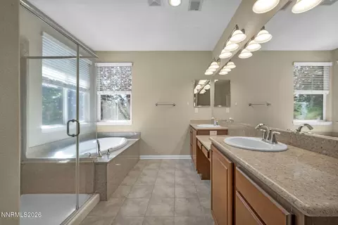 Bath - 520 Needles Ct, Reno, NV 89521 photo 1 of 3