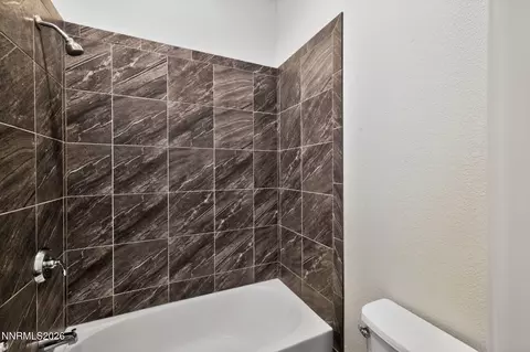 Bath - 3055 Show Jumper Ln, Reno, NV 89521 photo 5 of 5