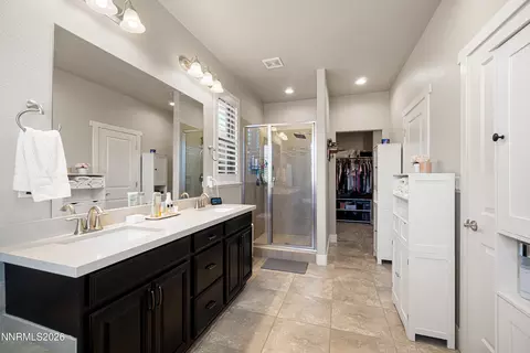 Bath - 752 E Cottage Loop, Gardnerville, NV 89460 photo 3 of 3