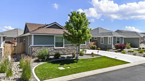 Exterior - 752 E Cottage Loop, Gardnerville, NV 89460 photo 1 of 7