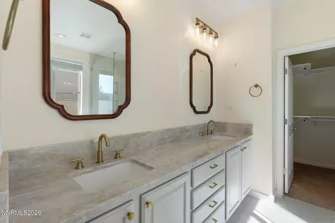 Bath - 2439 Spring Flower Dr, Reno, NV 89521 photo 2 of 3
