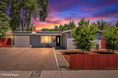 1106 Prospect Ave, Sparks, NV 89431