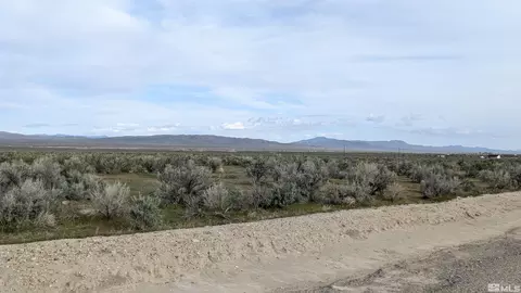 21845 Tungston Ct, Lovelock, NV 89419