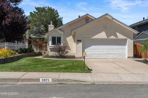5975 Shadow Park Dr, Reno, NV 89523