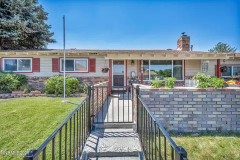 1852 Mountain St, Carson City, NV 89703