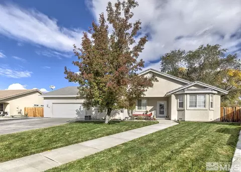 1215 Green Valley Dr, Fallon, NV 89406
