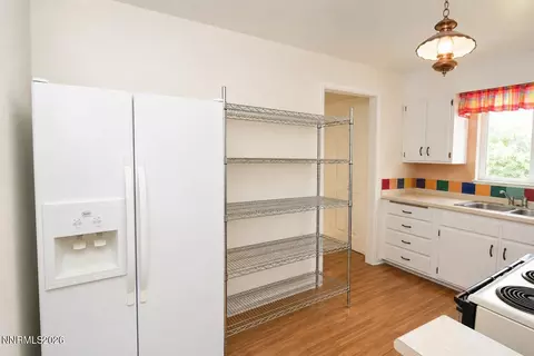 Kitchen - 212 E Long St, Carson City, NV 89706 photo 4 of 5