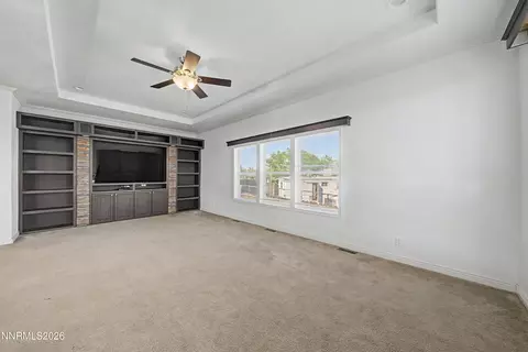 6125 Middle Fork Dr, Sun Valley, NV 89433 photo 2