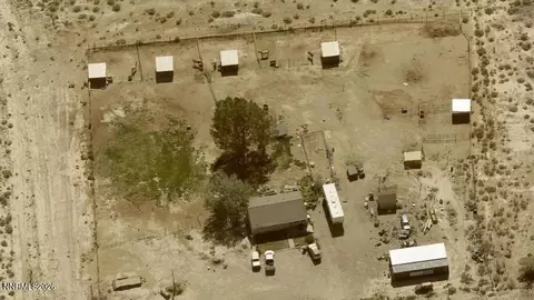 229 Cowboy Ct, Round Mountain, NV 89045