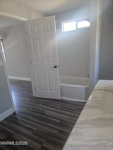 Bath - 1060 S Lee Ave, Fallon, NV 89406 photo 3 of 5
