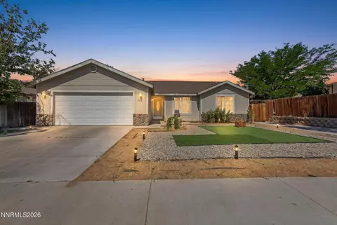 161 Rosecrest Dr, Fernley, NV 89408