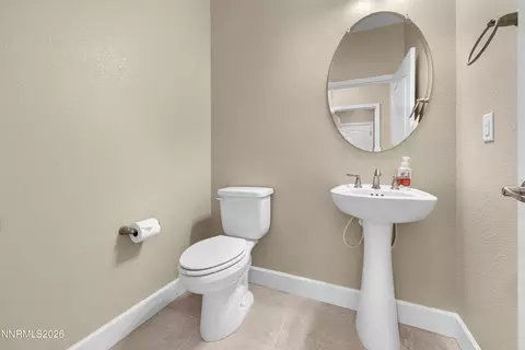 Bath - 10475 Mott Ct, Reno, NV 89521 photo 5 of 5