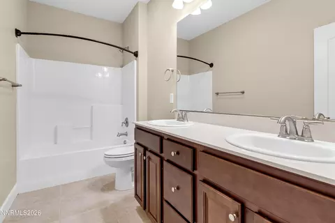 Bath - 10475 Mott Ct, Reno, NV 89521 photo 4 of 5