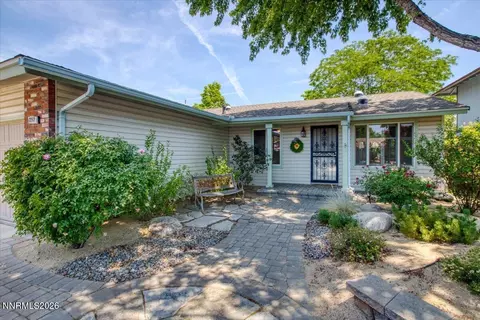 2212 Sycamore Glen Dr, Sparks, NV 89434
