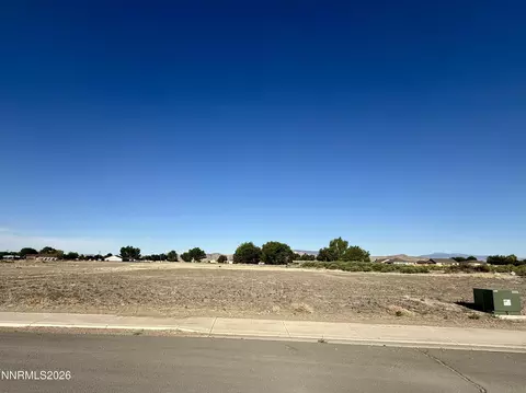 812 S Whitacre St, Yerington, NV 89447