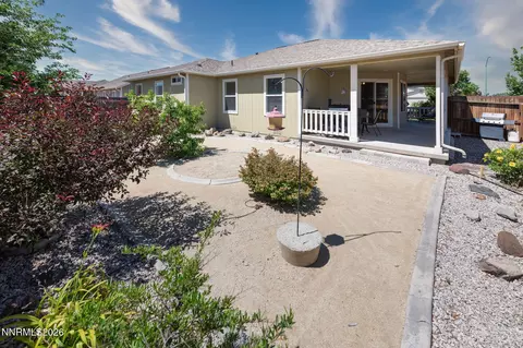 Exterior - 806 Karry Way, Fallon, NV 89406 photo 6 of 8