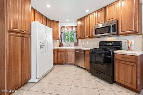 Kitchen - 806 Karry Way, Fallon, NV 89406 photo 1 of 1