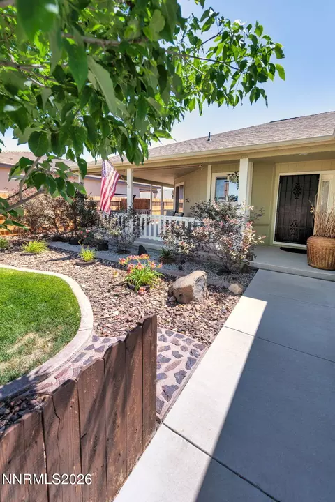 Exterior - 806 Karry Way, Fallon, NV 89406 photo 3 of 8