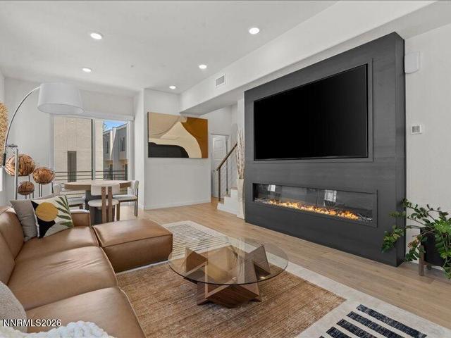 156 Rissone Ln, Reno, NV 89503