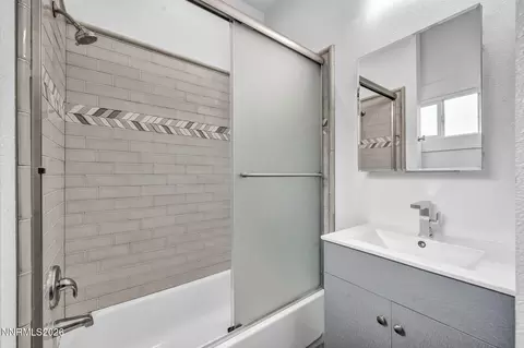 Bath - 519 Sinclair St, Reno, NV 89501 photo 1 of 7