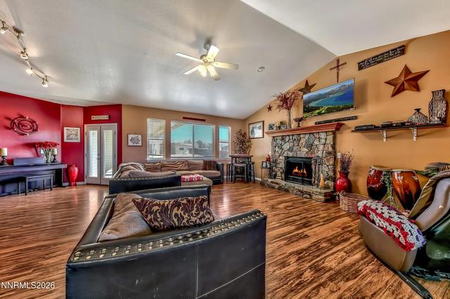 2827 Wade St, Minden, NV 89423