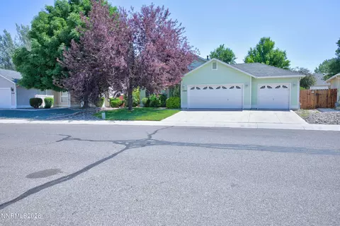 1344 Windsor Dr, Gardnerville, NV 89410