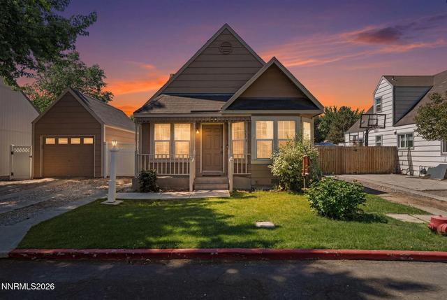2575 Garfield Dr, Sparks, NV 89431