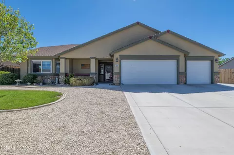 826 Welle St, Dayton, NV 89403