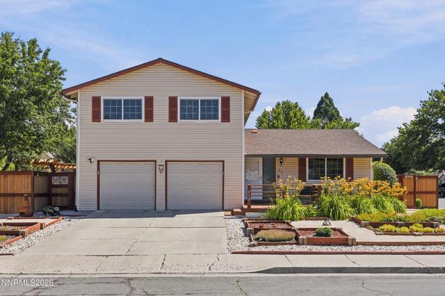 810 Autumn Hills Dr, Reno, NV 89511