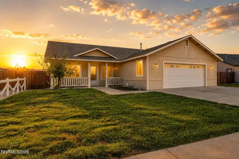 454 Colorado Ln, Fallon, NV 89406