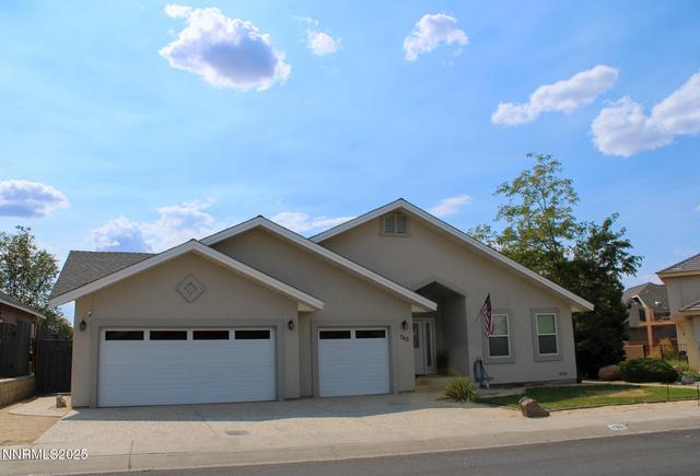763 Divot Dr, Fernley, NV 89408