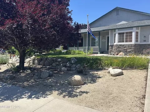 15 Caterpillar Ct, Sparks, NV 89441