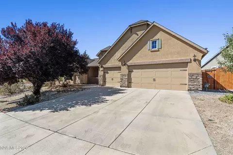 535 Sun Mesa Dr, Sun Valley, NV 89433
