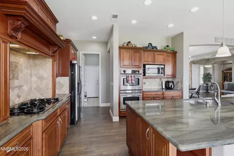 Kitchen - 2904 Oxley Dr, Sparks, NV 89436 photo 4 of 6