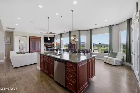Kitchen - 2904 Oxley Dr, Sparks, NV 89436 photo 5 of 6